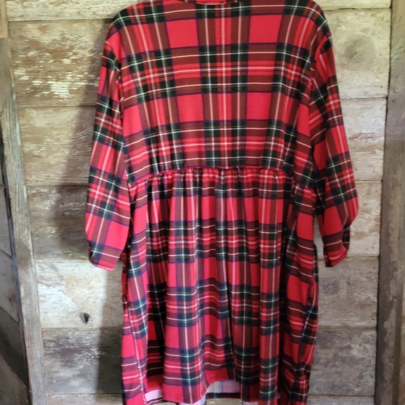 NWT Plus Size Tunic - Picture 4 of 5